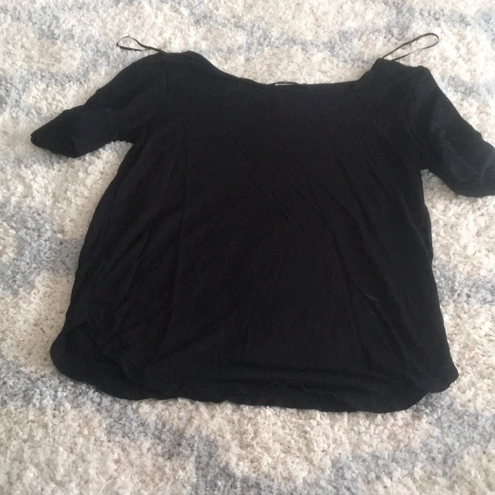 Quarter sleeve black shirt
